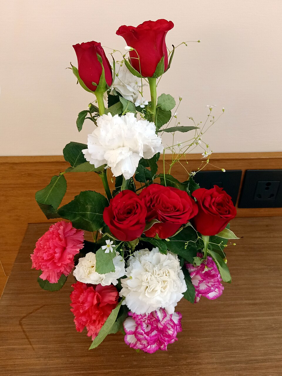 Gerbera ve Gül Kutu Çiçek